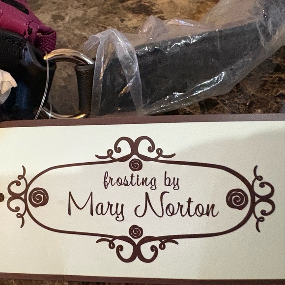 Elegant Purple and Black Mary Norton Women's Bag - Picture 3 of 6